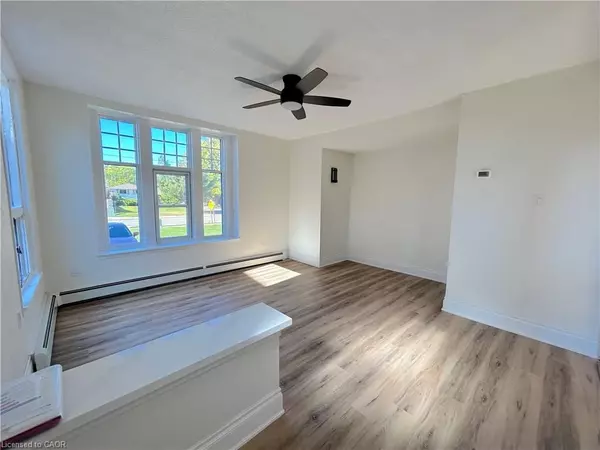 Hamilton, ON L8E 5T4,526 Fifty RD