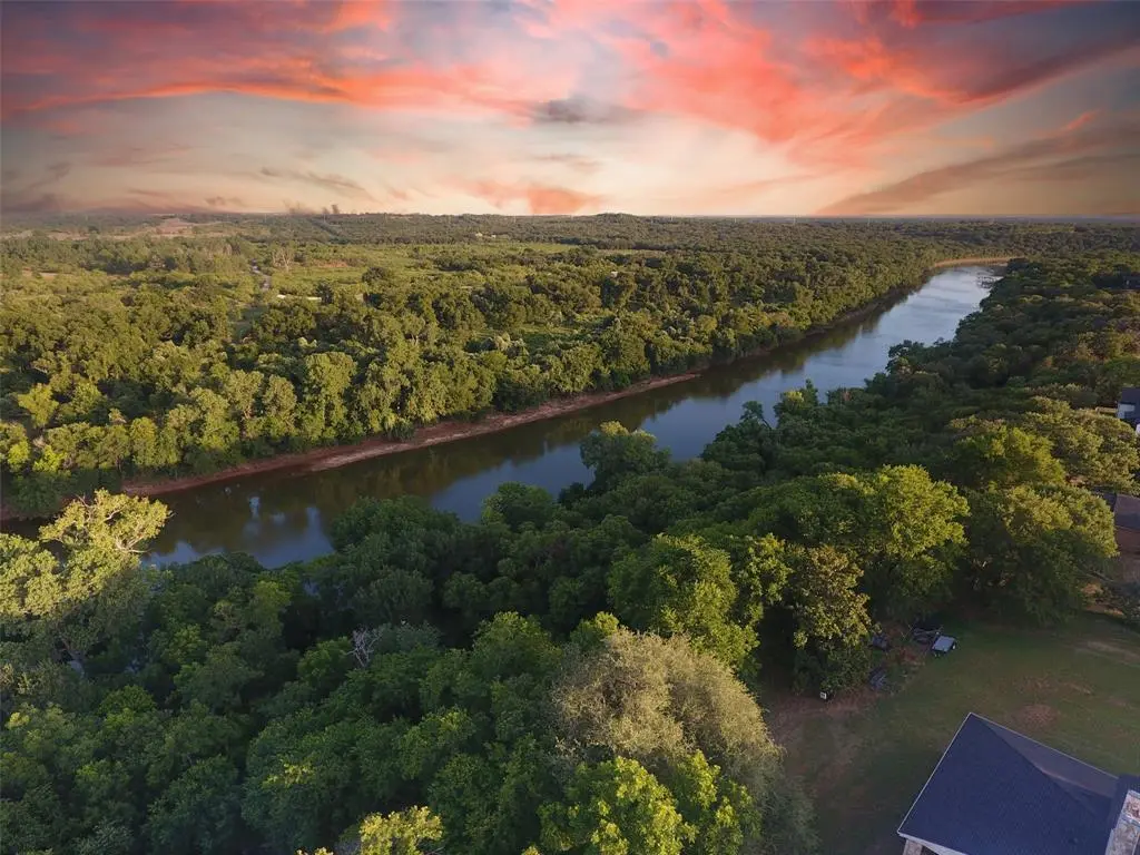 Granbury, TX 76049,9710 Bellechase Road