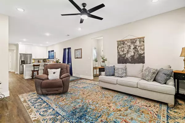 Denison, TX 75021,114 W Morton Street