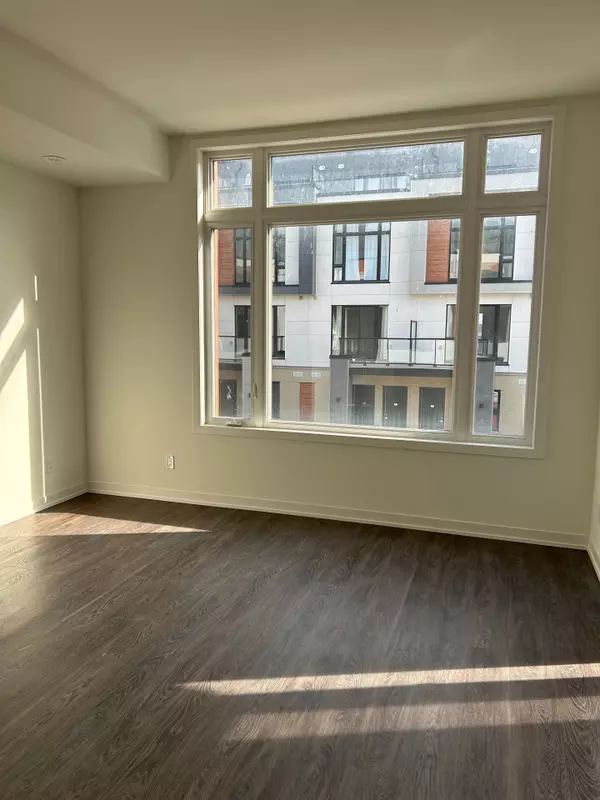 Richmond Hill, ON L4S 0N1,6 Steckley House LN #TH302