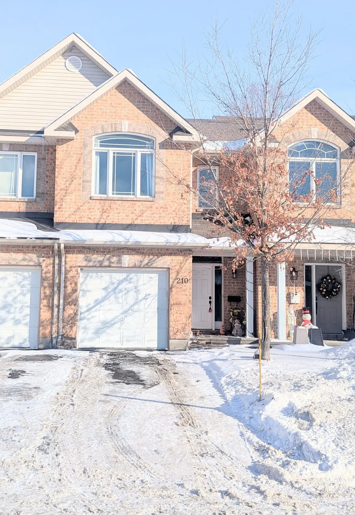 Stittsville - Munster - Richmond, ON K2S 0A9,210 Talltree CRES