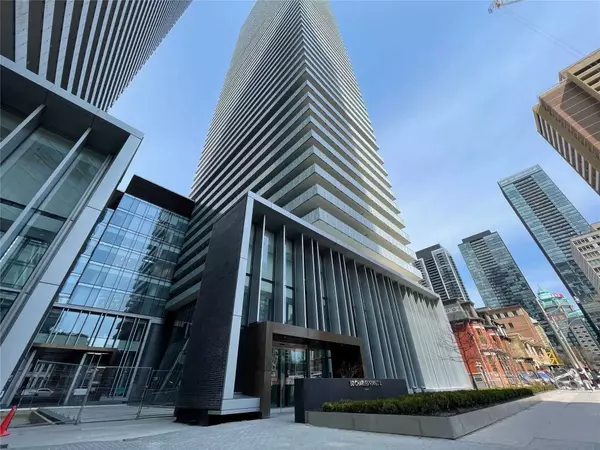 Toronto C08, ON M4Y 0C3,50 Charles ST E #2315