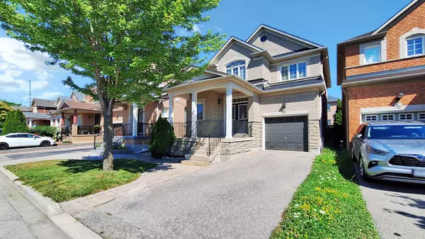 32 Daiseyfield CRES, Vaughan, ON L4H 2T9