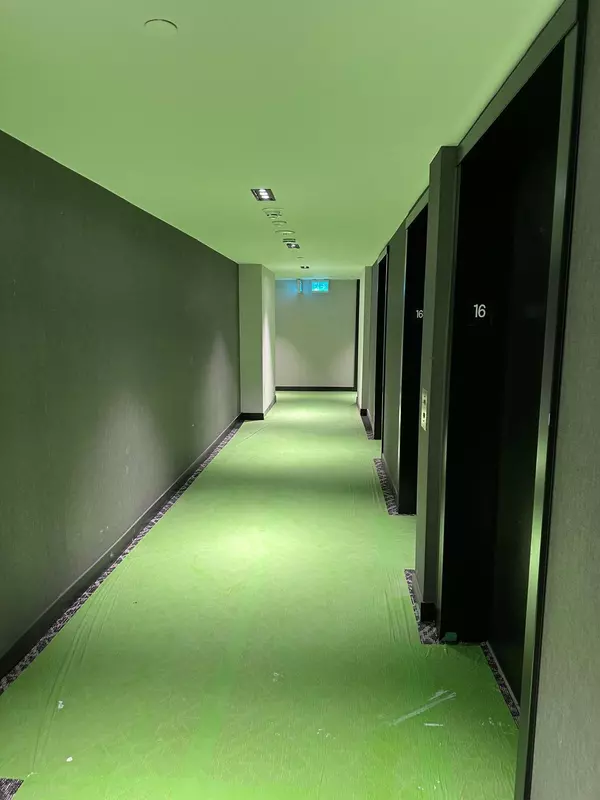 Vaughan, ON L4K 0P4,2920 HIGHWAY 7 RD #1605