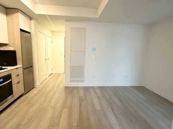 Toronto W08, ON M8Z 0H4,1007 The Queensway N/A #823