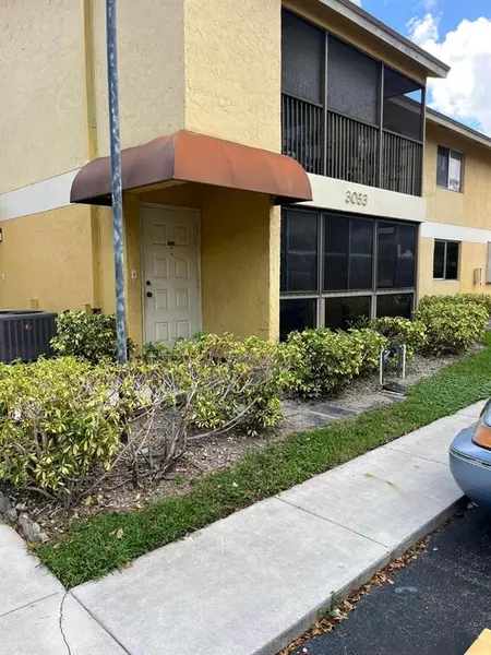 3053 N Oakland Forest Dr #201, Oakland Park, FL 33309