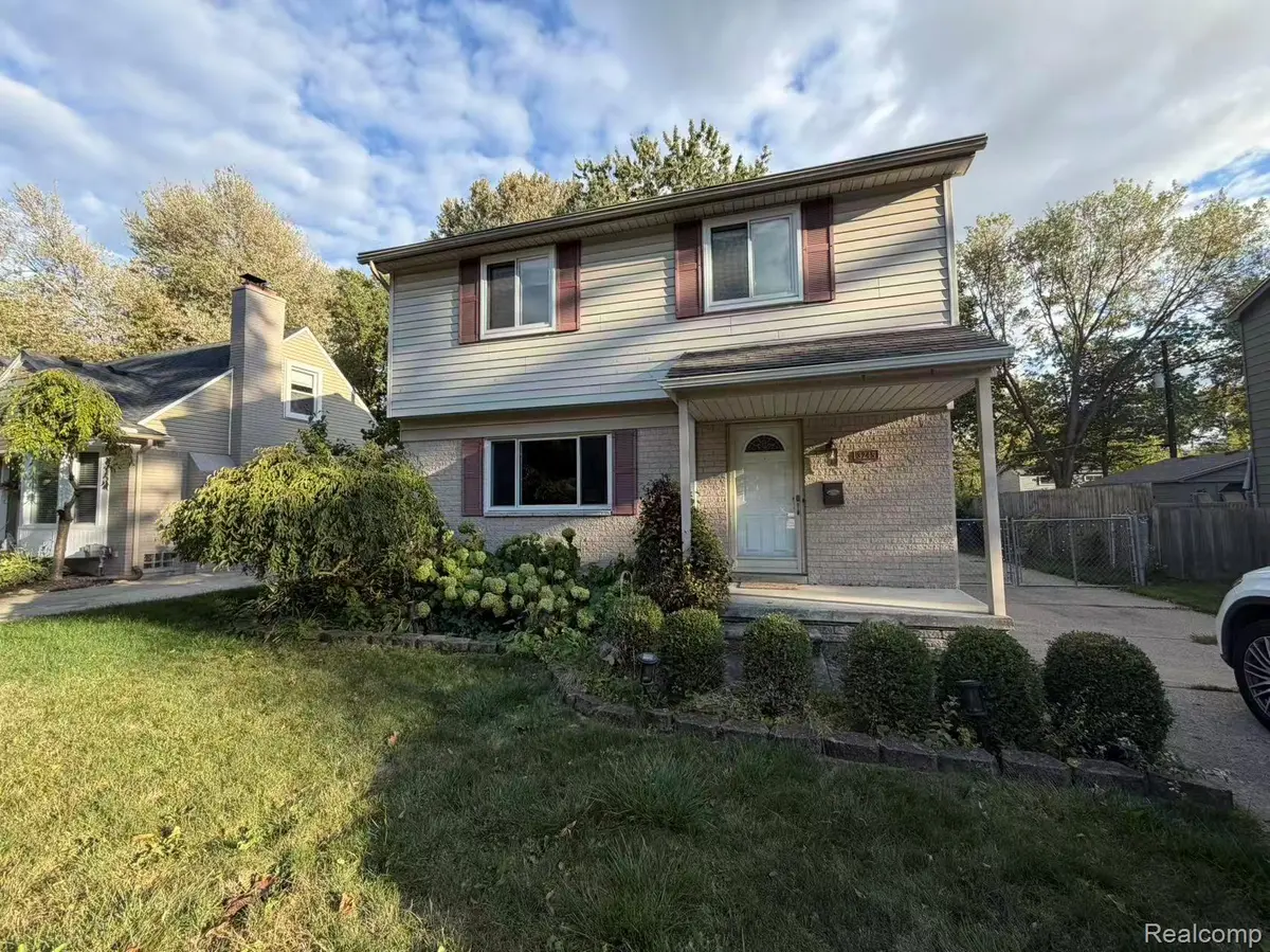 Royal Oak, MI 48073,3245 Parker