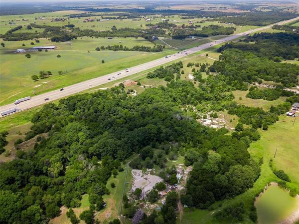 Italy, TX 76651,000 I-35E S