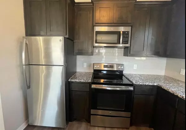 Weatherford, TX 76088,8605 Ellis Drive #4