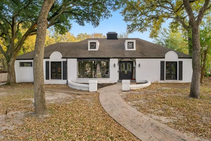 1425 Columbia Avenue, Corsicana, TX 75110