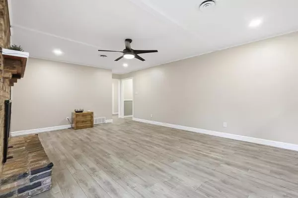 Denton, TX 76201,702 Mimosa Drive