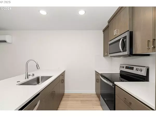 Vancouver, WA 98661,6003 NE 70TH ST