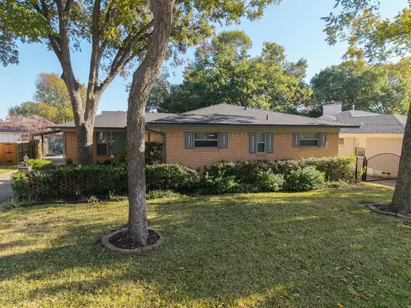 Dallas, TX 75214,6660 Santa Anita Drive