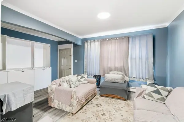 Elizabeth City, NJ 07202,937 S Elmora Ave