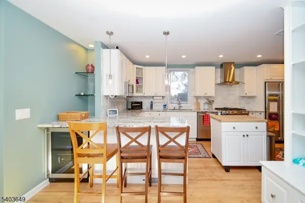 Summit City, NJ 07901,11 Morris Ct