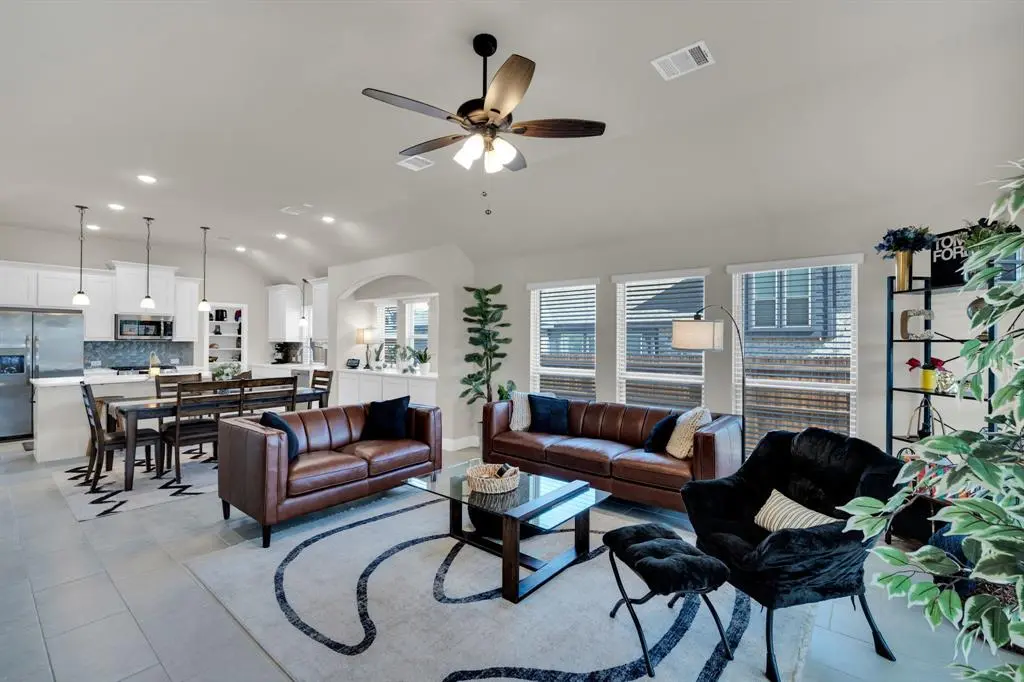 Glenn Heights, TX 75154,208 Claywood Drive