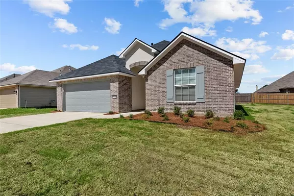 Shreveport, LA 71129,5614 Red Pine Street