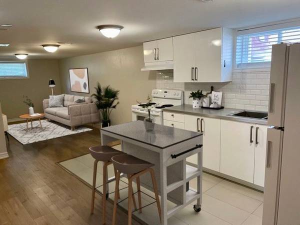 1528 Pharmacy AVE #Bsmt, Toronto E04, ON M1R 2K2