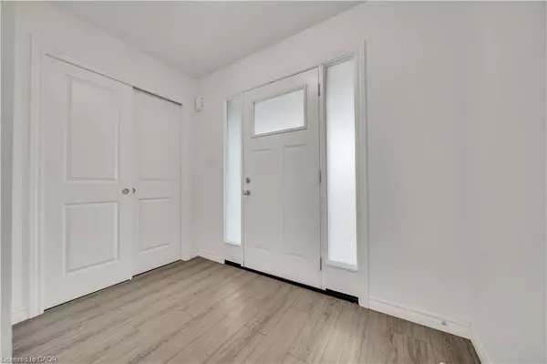 North Dumfries, ON N0B 1E0,34 west mill ST