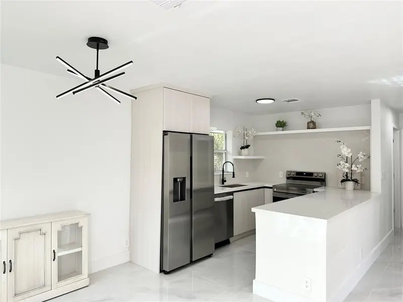 2508 Mckinley St, Hollywood, FL 33020