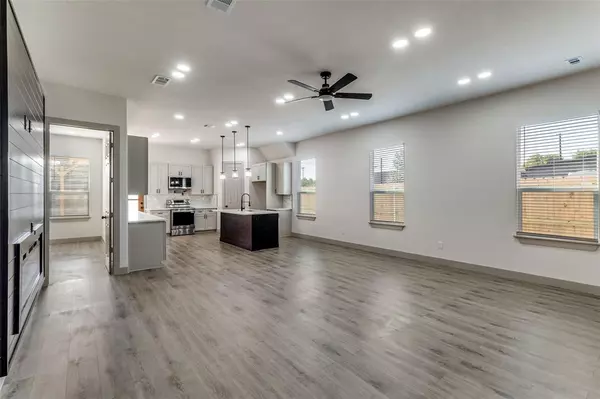 Dallas, TX 75223,917 S Carroll Avenue