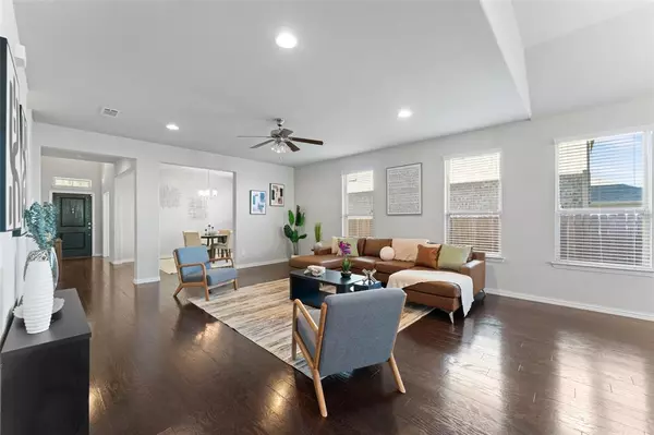 Garland, TX 75043,1917 Edgewater Drive