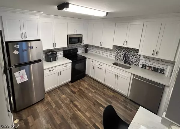 Stanhope Boro, NJ 07874,8140 Ashland Ct #140