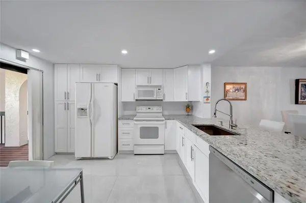 Lauderhill, FL 33319,3521 Environ Blvd #B410