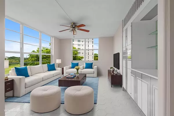 Pompano Beach, FL 33069,605 Oaks Dr #501