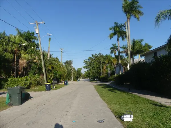 3294 SW 44th St, Fort Lauderdale, FL 33312