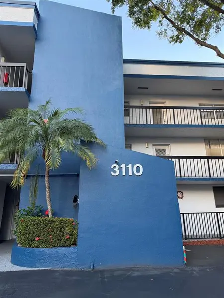 3110 Holiday Springs Blvd #108, Margate, FL 33063