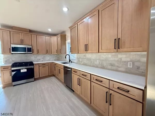 Newark City, NJ 07112,90 Lehigh Ave