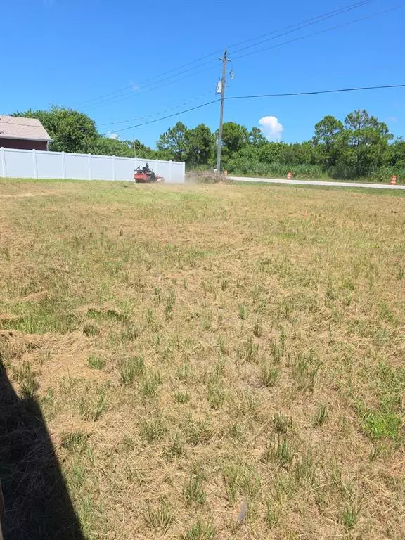 Vero Beach, FL 32967,8565 90th Ave