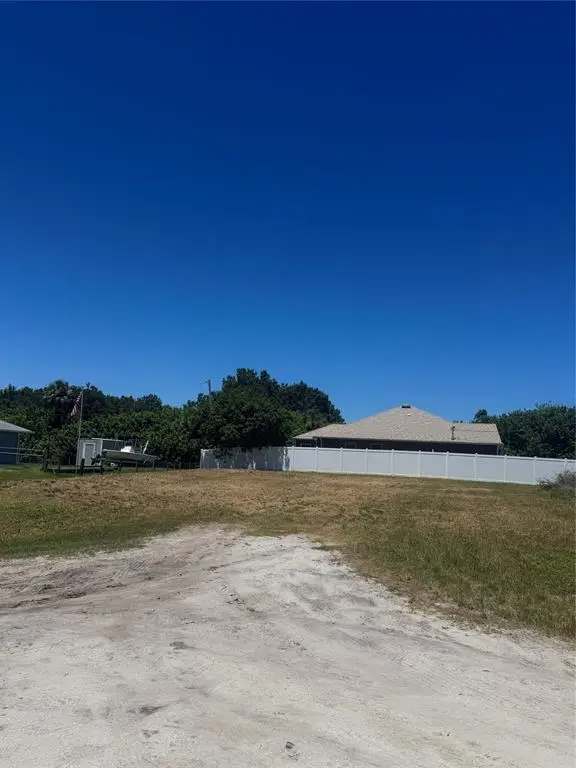 Vero Beach, FL 32967,8565 90th Ave