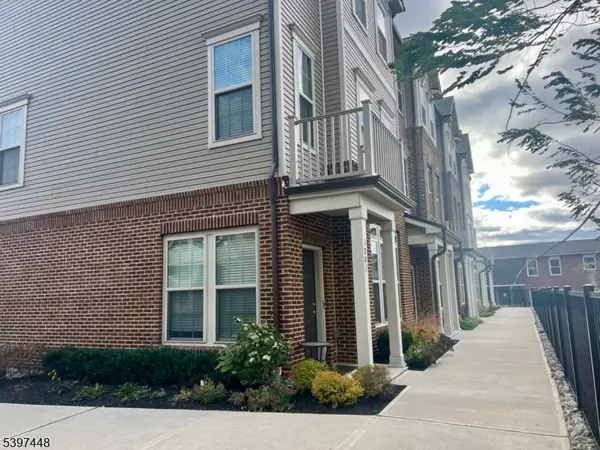 Somerville Boro, NJ 08876,1005 Station Rd