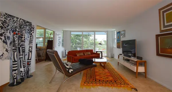 Pompano Beach, FL 33069,806 Cypress Grove Ln #510