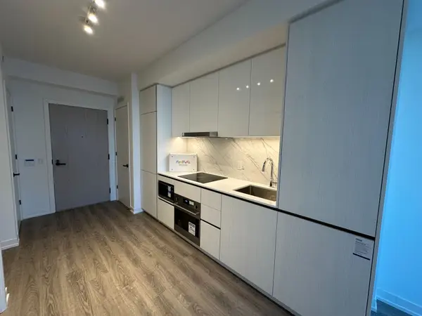 Vaughan, ON L4K 5Z7,8 Interchange WAY #508