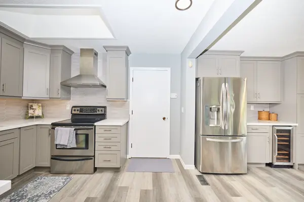 Fort Erie, ON L2A 5H9,15 Malkin AVE