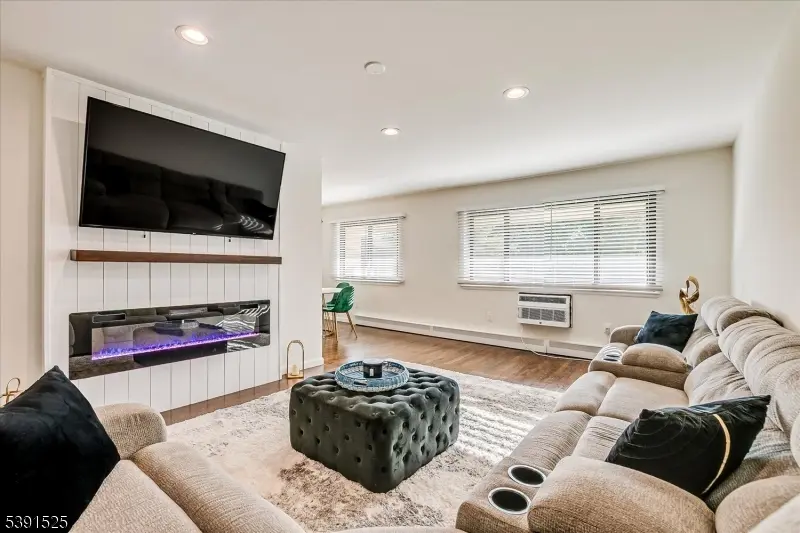 401 US Highway Rt 22 U 26H #H, North Plainfield Boro, NJ 07060