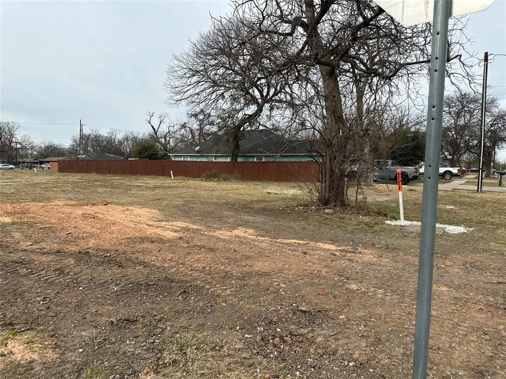 Sherman, TX 75090,0000 E Brockett Street