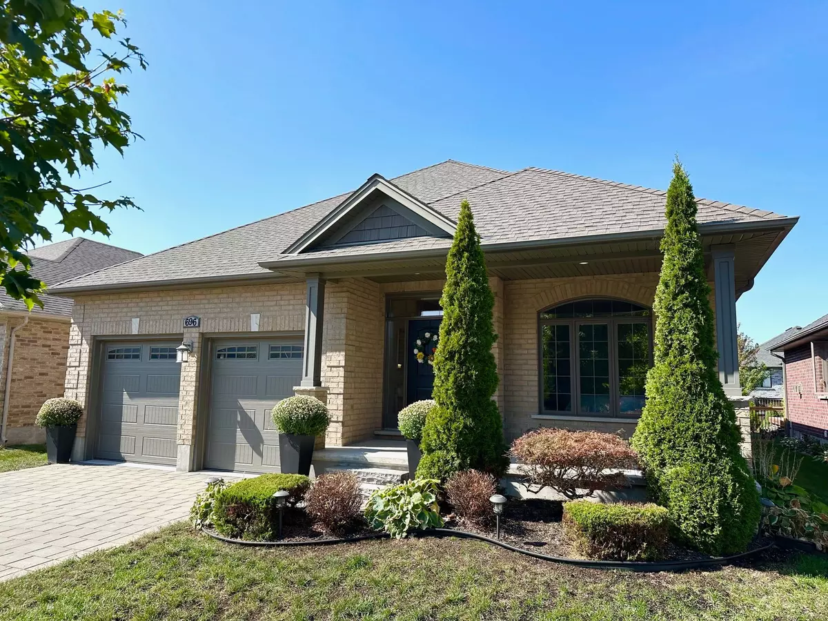 Strathroy-caradoc, ON N0L 1W0,696 BENNETT CRES