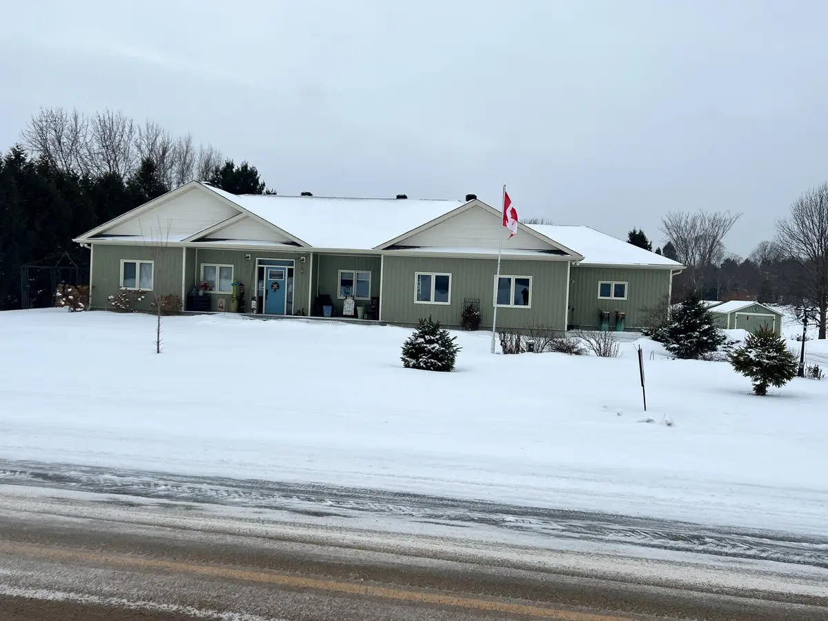 Rideau Lakes, ON K0G 1E0,100 SUMMERS RD