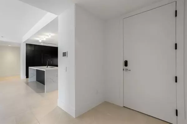 Fort Lauderdale, FL 33301,160 Isle Of Venice Dr #203