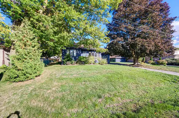 East Gwillimbury, ON L0G 1M0,7 Victory DR