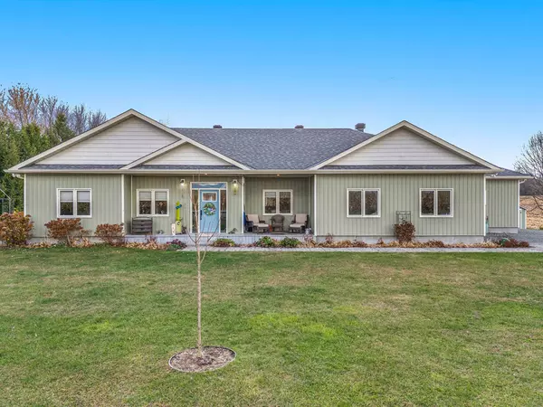 Rideau Lakes, ON K0G 1E0,100 SUMMERS RD