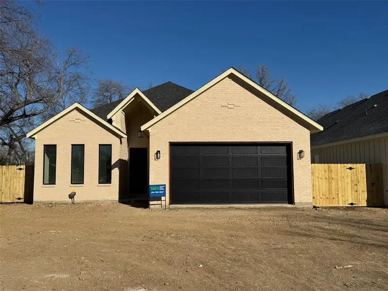 1629 E Tucker Street, Fort Worth, TX 76104