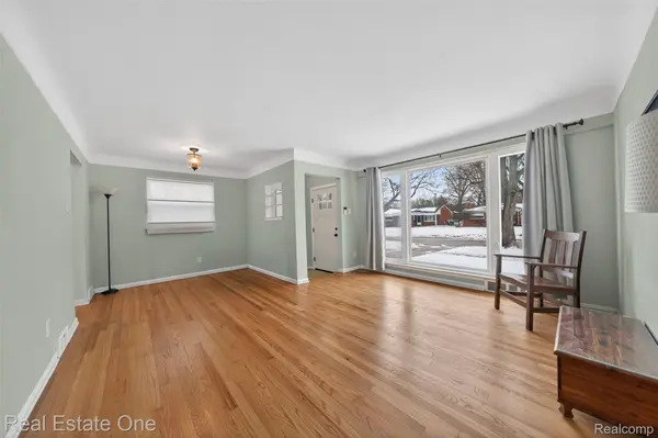 Oak Park, MI 48237,24061 Rosewood ST