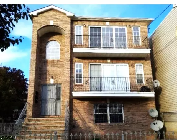 Newark City, NJ 07112,469 Hawthorne Ave