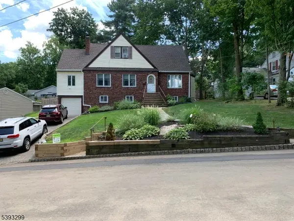 8 Birkendene Rd,  Caldwell Boro Twp.,  NJ 07006