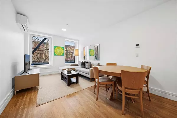 New York, NY 10027,370 Lenox AVE #203